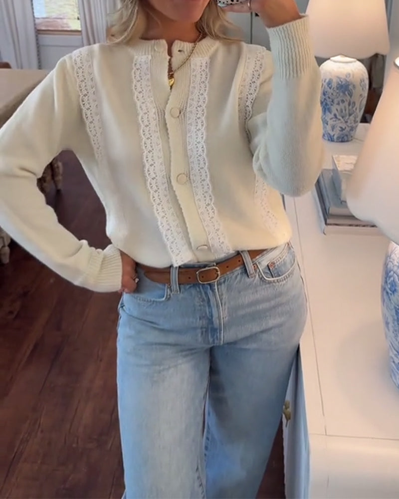 Cardigan élégant à boutons et bordure en dentelle