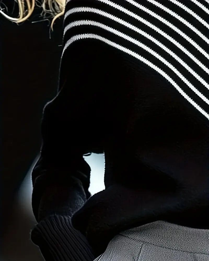 Pull Col Roulé Rayé Épaule Tombée